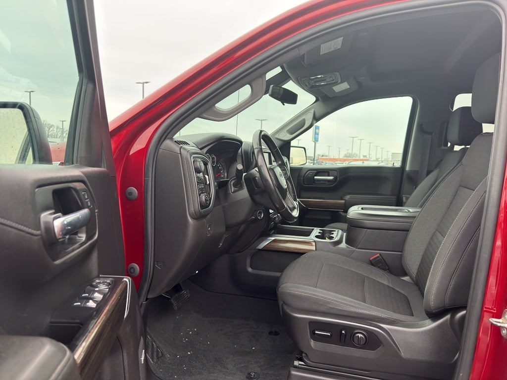 2021 Chevrolet Silverado 1500 Crew Cab Standard Box 4-Wheel Drive RST