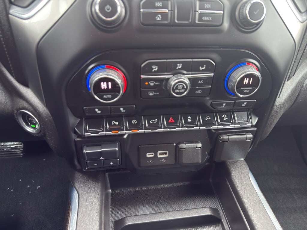 2021 Chevrolet Silverado 1500 Crew Cab Standard Box 4-Wheel Drive RST