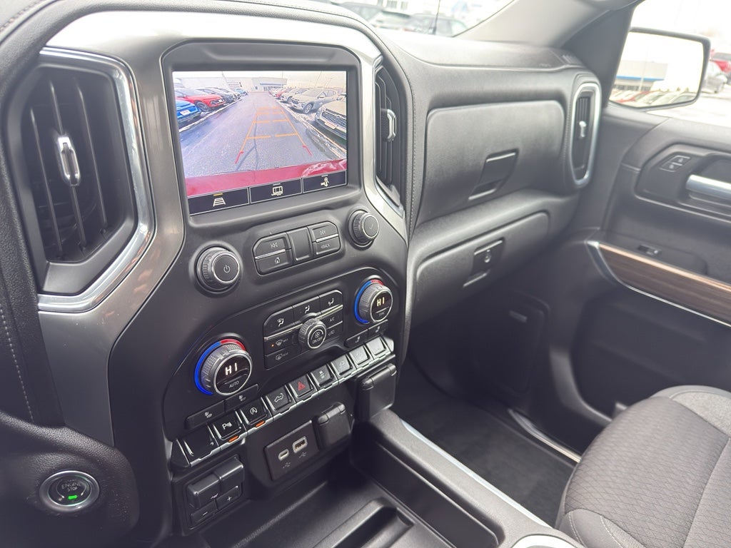 2021 Chevrolet Silverado 1500 Crew Cab Standard Box 4-Wheel Drive RST