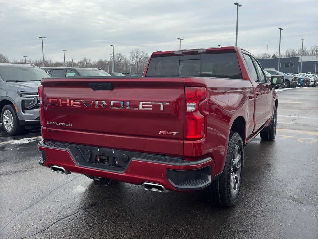 2021 Chevrolet Silverado 1500 Crew Cab Standard Box 4-Wheel Drive RST