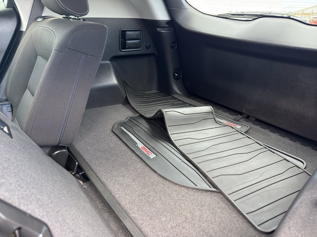 2024 GMC Terrain FWD 4dr SLE