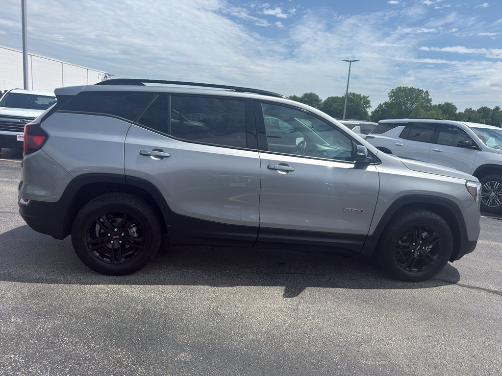 2024 GMC Terrain AWD 4dr AT4