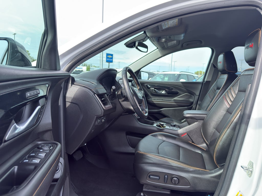 2023 GMC Terrain AWD 4dr AT4