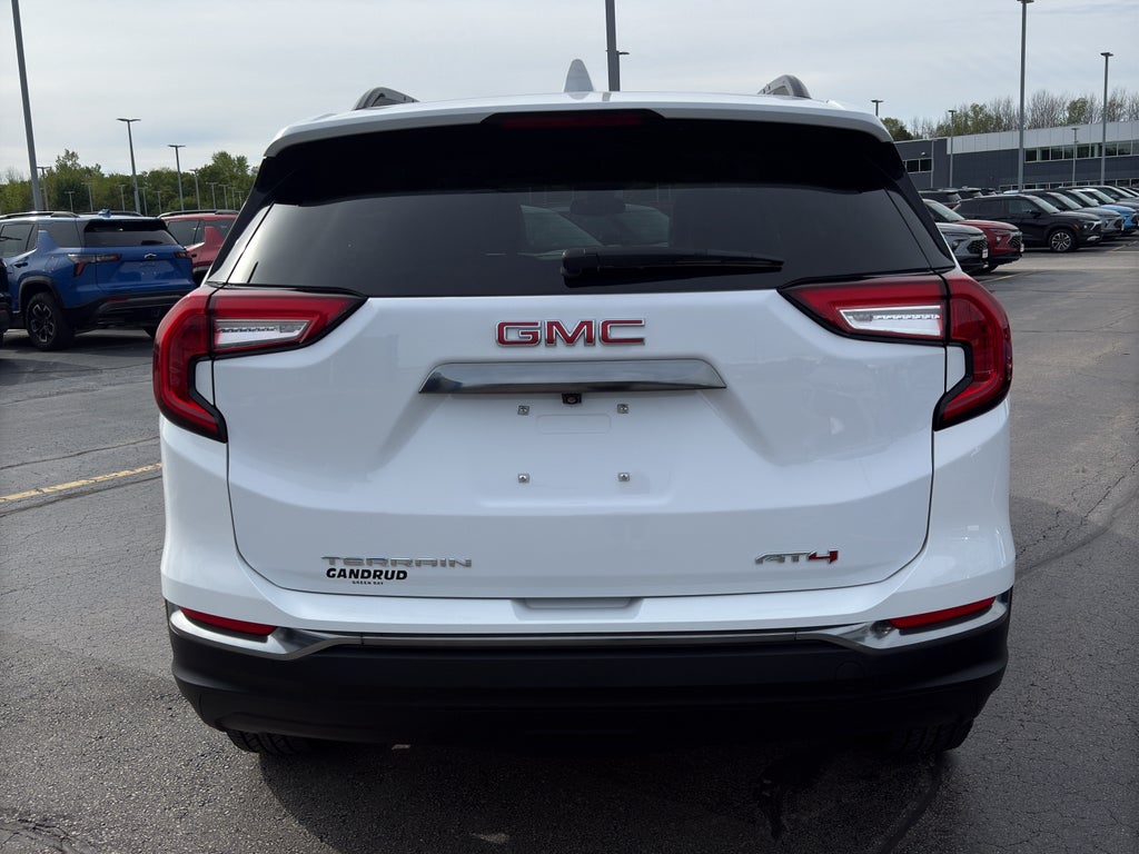 2023 GMC Terrain AWD 4dr AT4