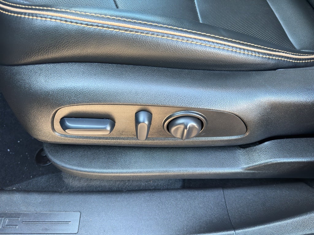 2023 GMC Terrain AWD 4dr AT4