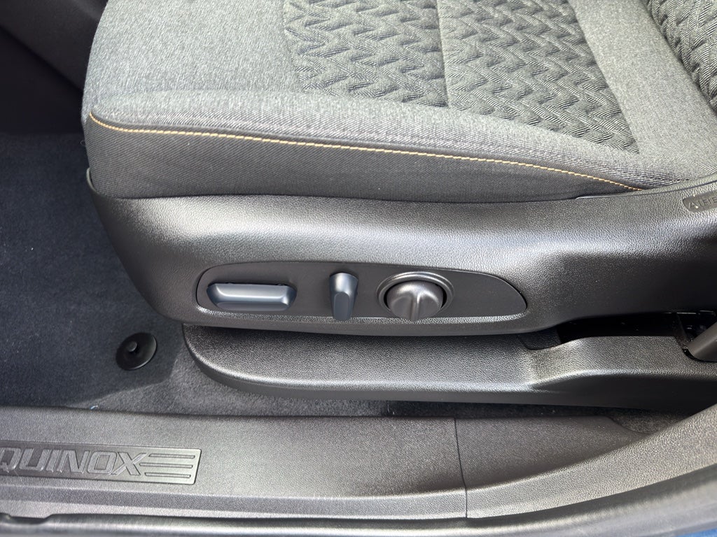 2024 Chevrolet Equinox AWD LT