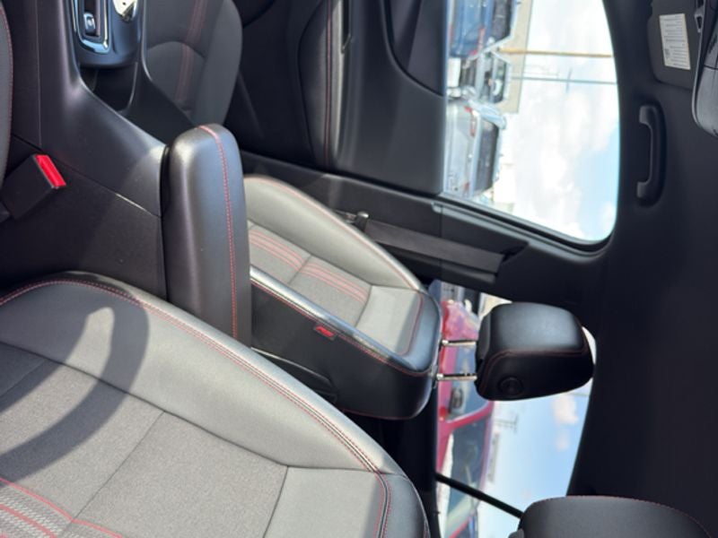 2023 Chevrolet Equinox AWD 4dr RS