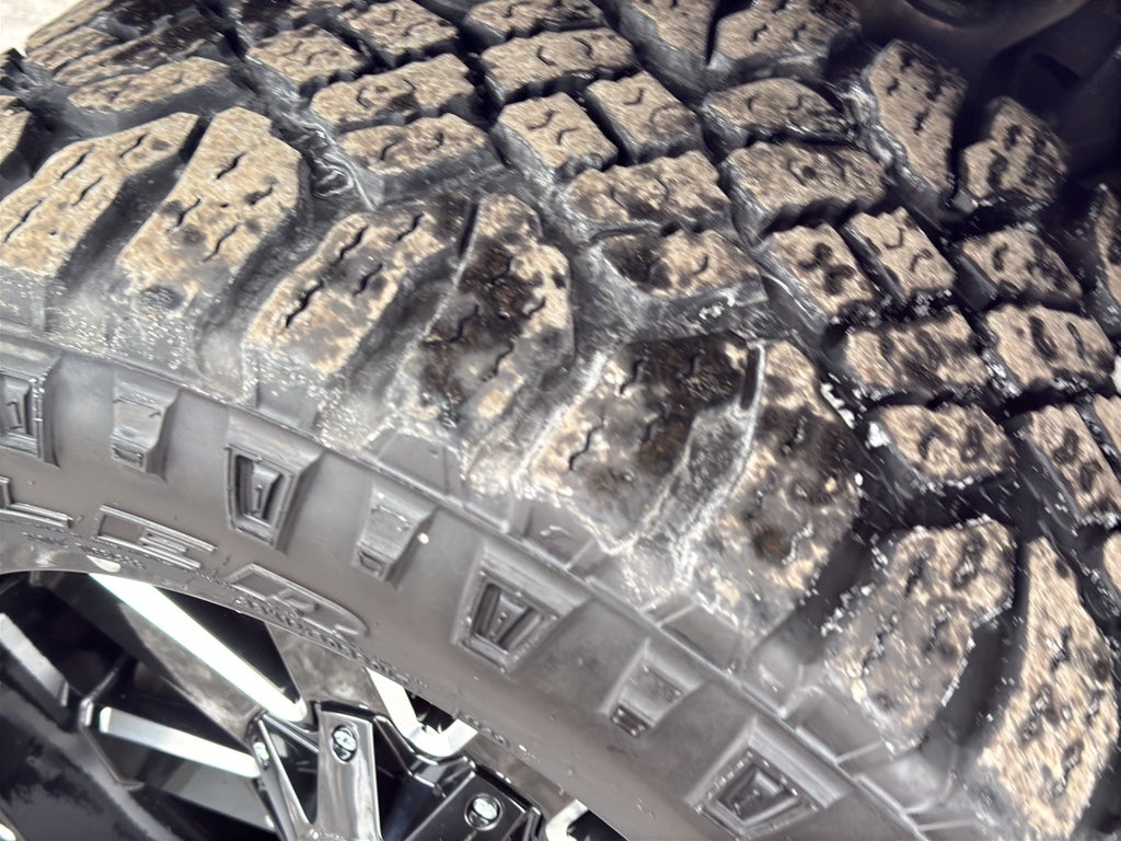 2022 GMC Sierra 1500 Crew Cab Short Box 4-Wheel Drive AT4