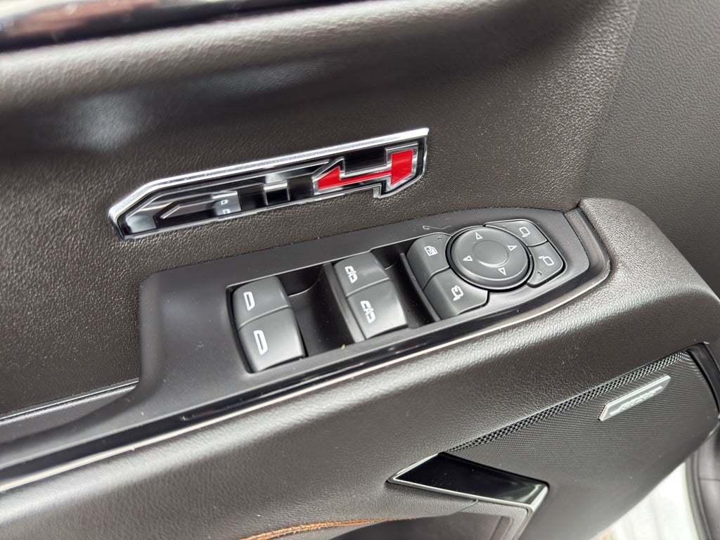 2022 GMC Sierra 1500 Crew Cab Short Box 4-Wheel Drive AT4