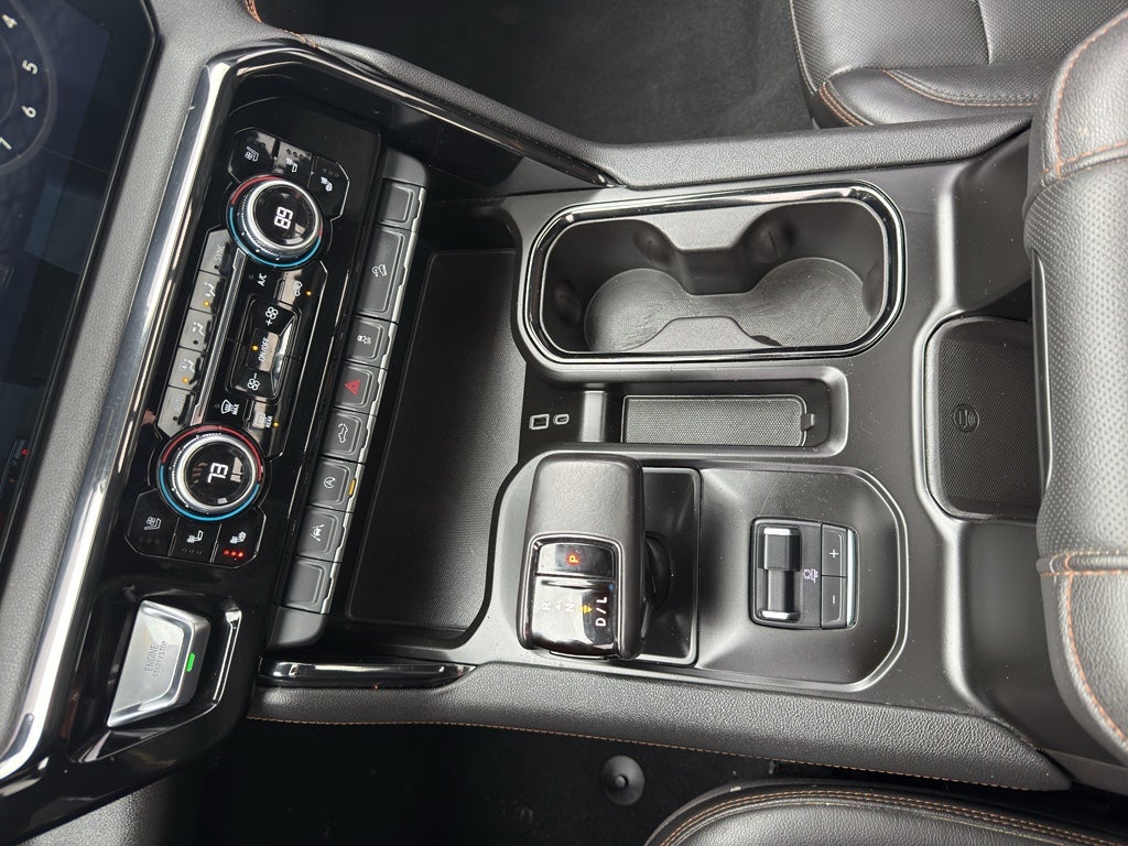 2022 GMC Sierra 1500 Crew Cab Short Box 4-Wheel Drive AT4