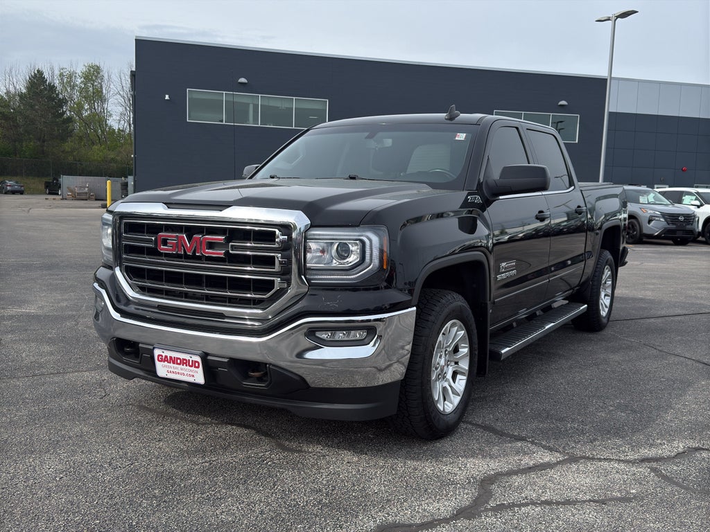 2017 GMC Sierra 1500 Crew Cab Short Box 4-Wheel Drive SLE