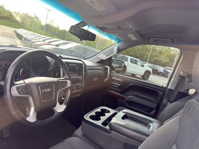 2017 GMC Sierra 1500 Crew Cab Short Box 4-Wheel Drive SLE