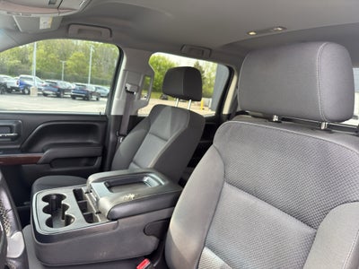 2017 GMC Sierra 1500 Crew Cab Short Box 4-Wheel Drive SLE