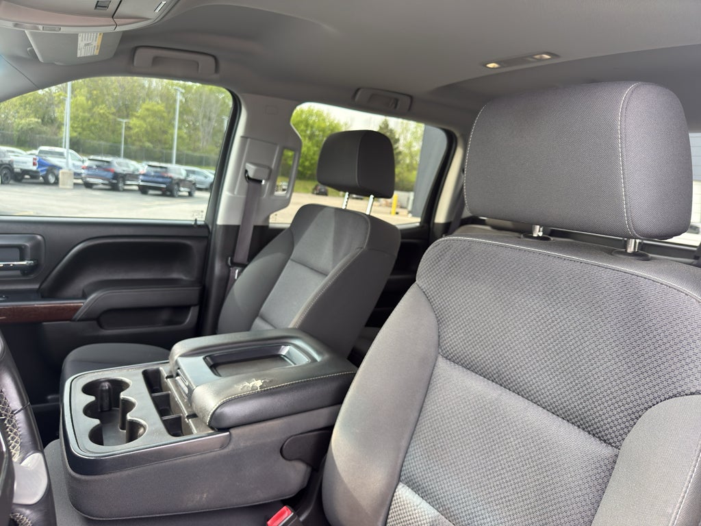 2017 GMC Sierra 1500 Crew Cab Short Box 4-Wheel Drive SLE