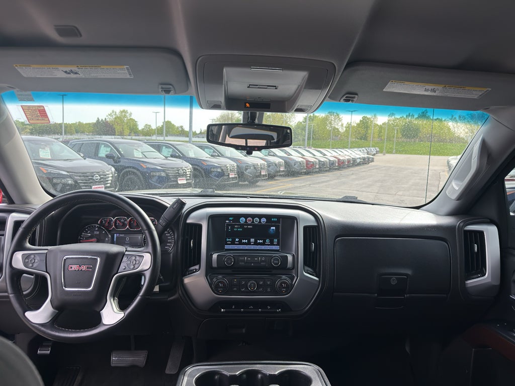 2017 GMC Sierra 1500 Crew Cab Short Box 4-Wheel Drive SLE