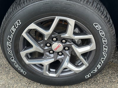 2023 GMC Sierra 1500 Crew Cab Short Box 4-Wheel Drive SLT