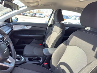 2024 Kia Forte LX IVT