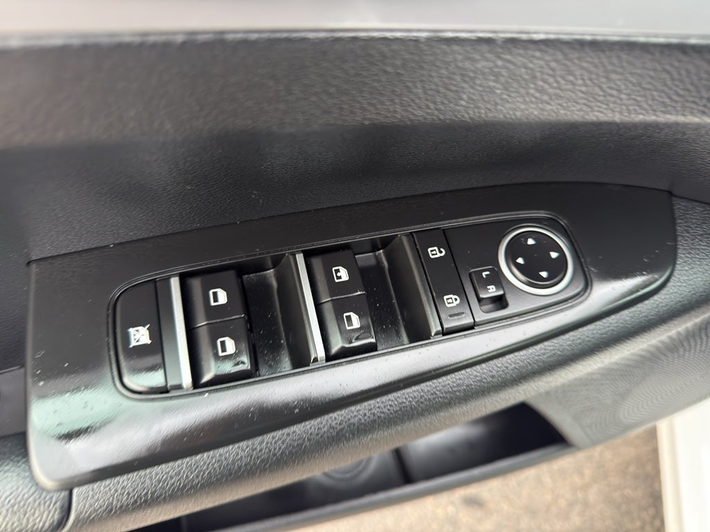 2024 Kia Forte LXS IVT