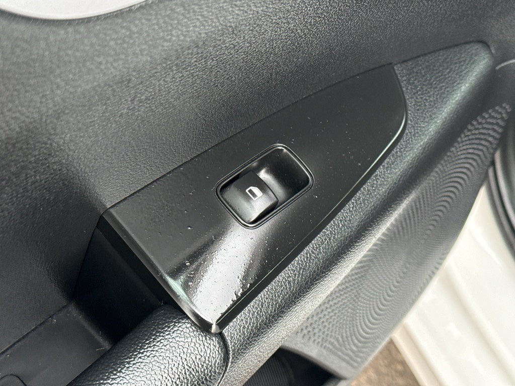 2024 Kia Forte LXS IVT