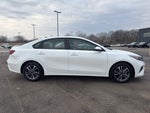 2024 Kia Forte LXS IVT