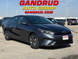 2024 Kia Forte LXS IVT