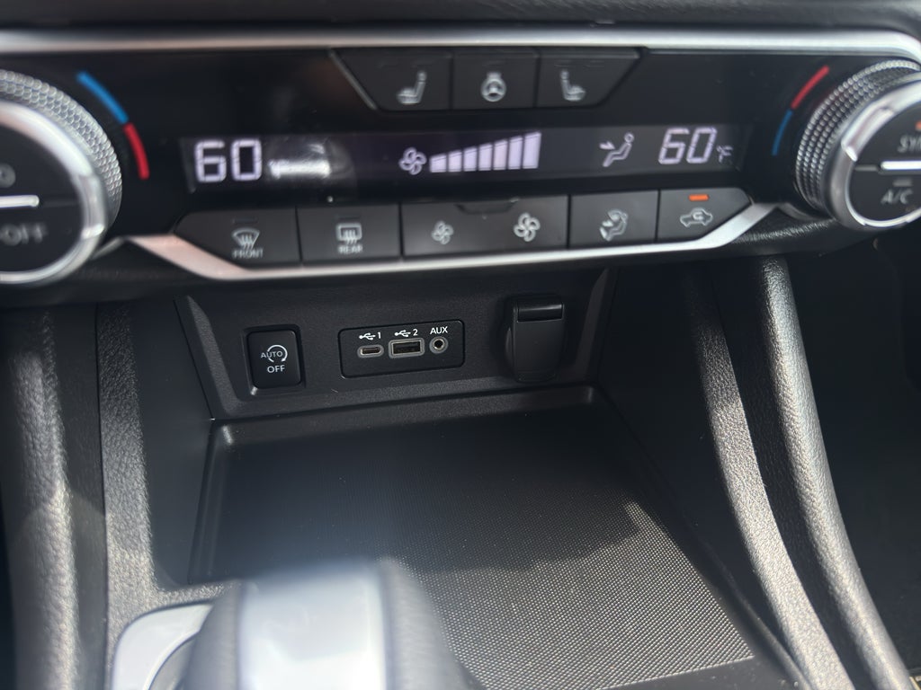 2024 Nissan Sentra SV CVT