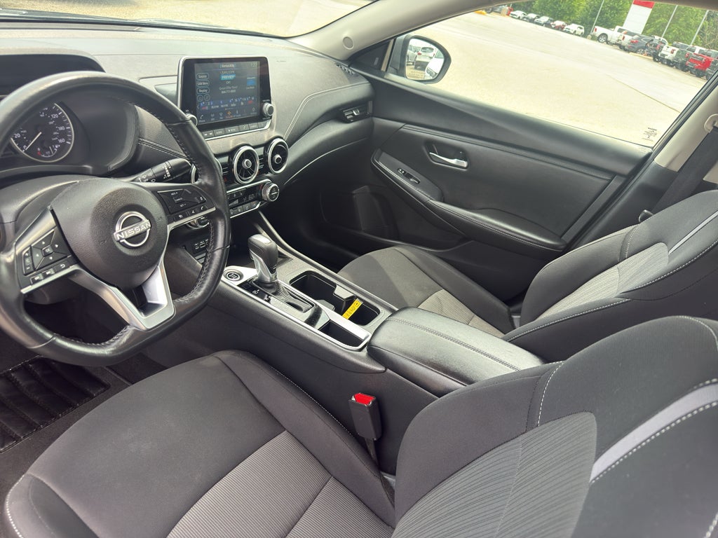 2024 Nissan Sentra SV CVT
