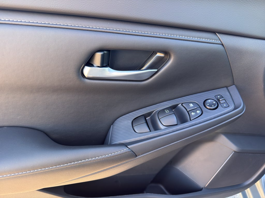 2025 Nissan Sentra SV CVT