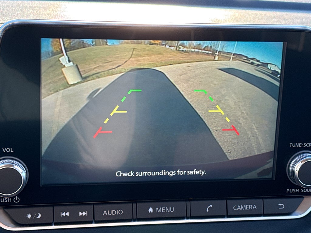 2025 Nissan Sentra SV CVT