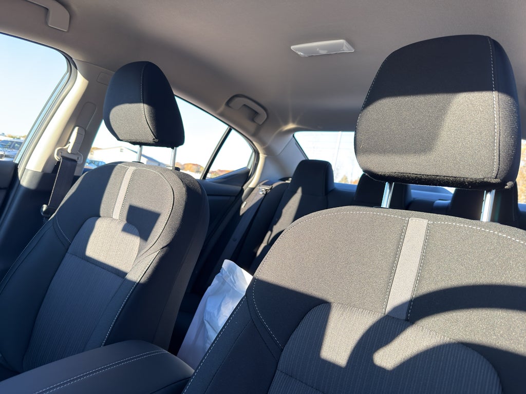 2025 Nissan Sentra SV CVT