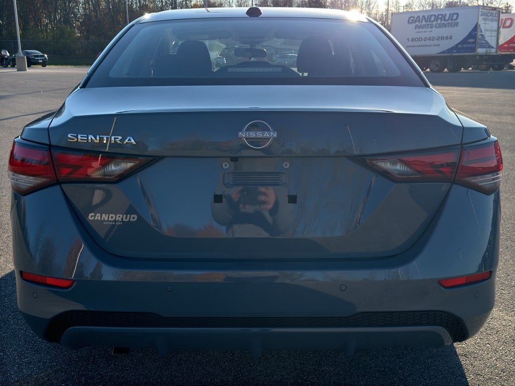 2025 Nissan Sentra SV CVT