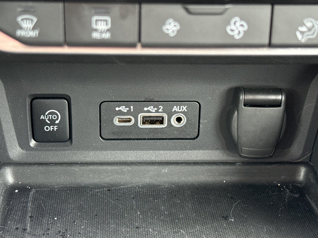 2025 Nissan Sentra SV CVT