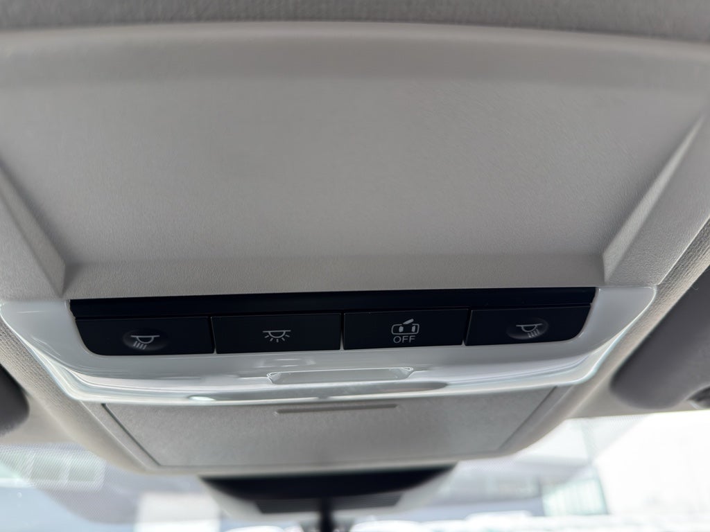 2025 Nissan Sentra SV CVT