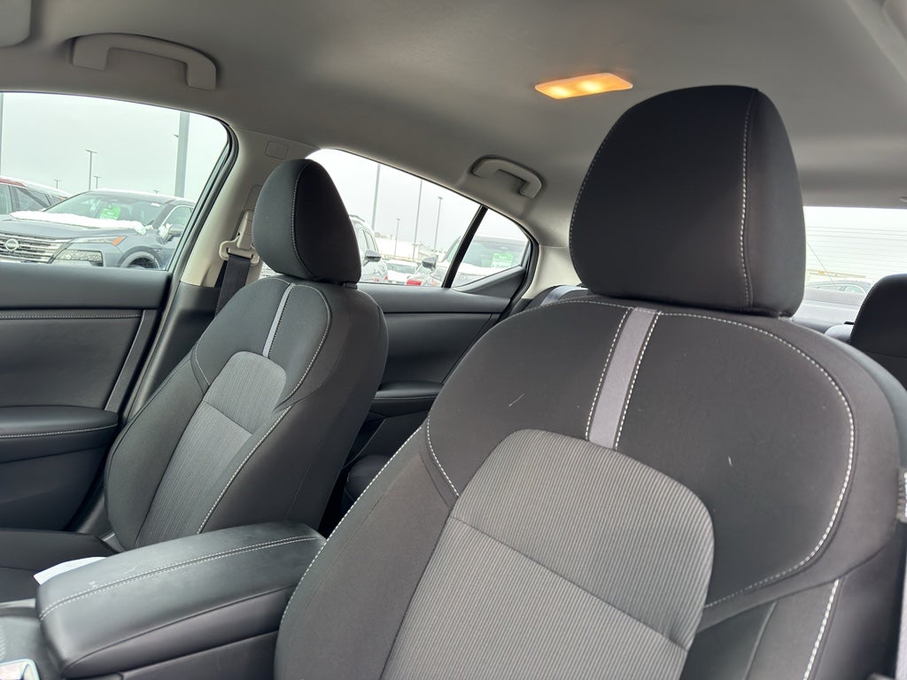 2025 Nissan Sentra SV CVT