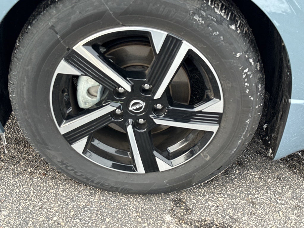 2025 Nissan Sentra SV CVT