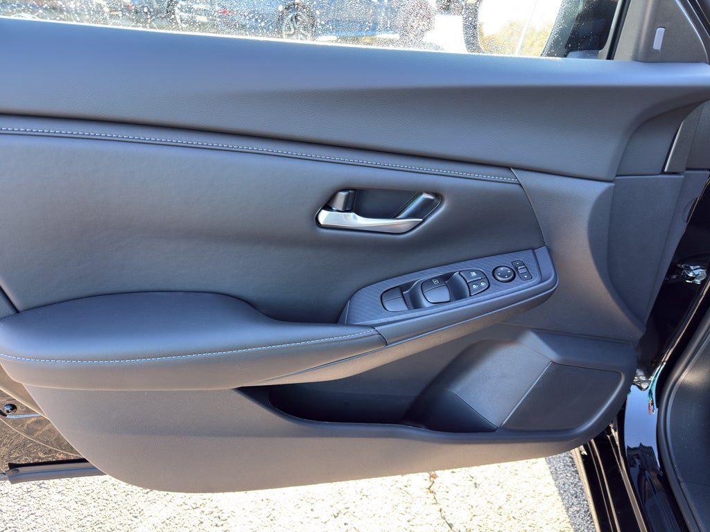 2025 Nissan Sentra SV CVT