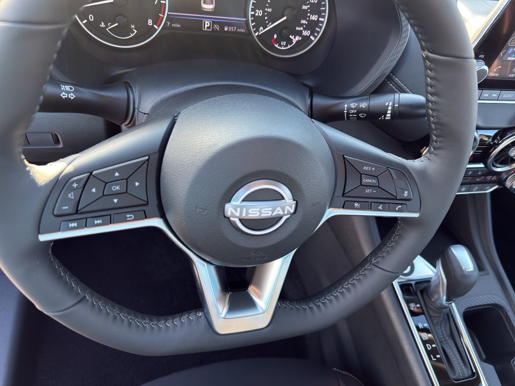 2025 Nissan Sentra SV CVT