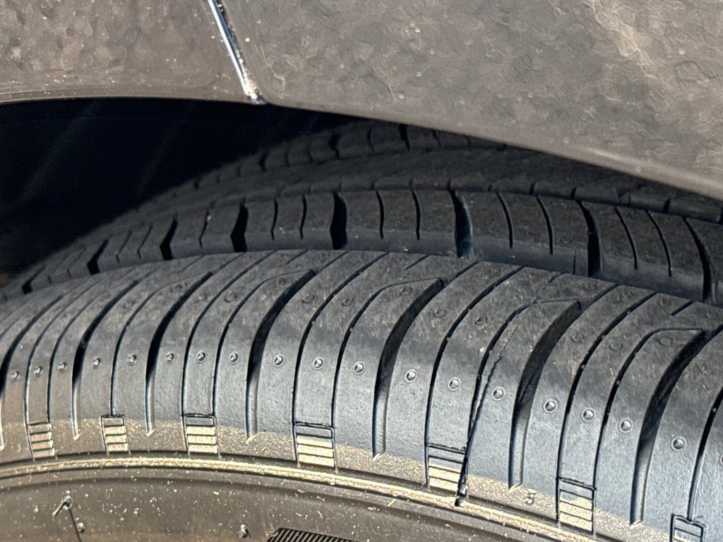 2025 Nissan Sentra SV CVT