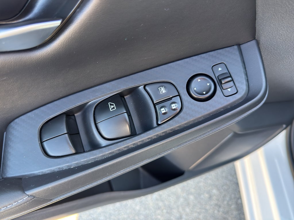 2023 Nissan Sentra SV CVT