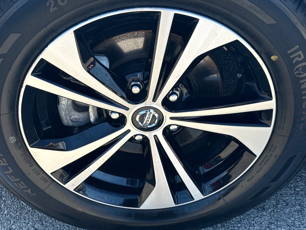 2023 Nissan Sentra SV CVT