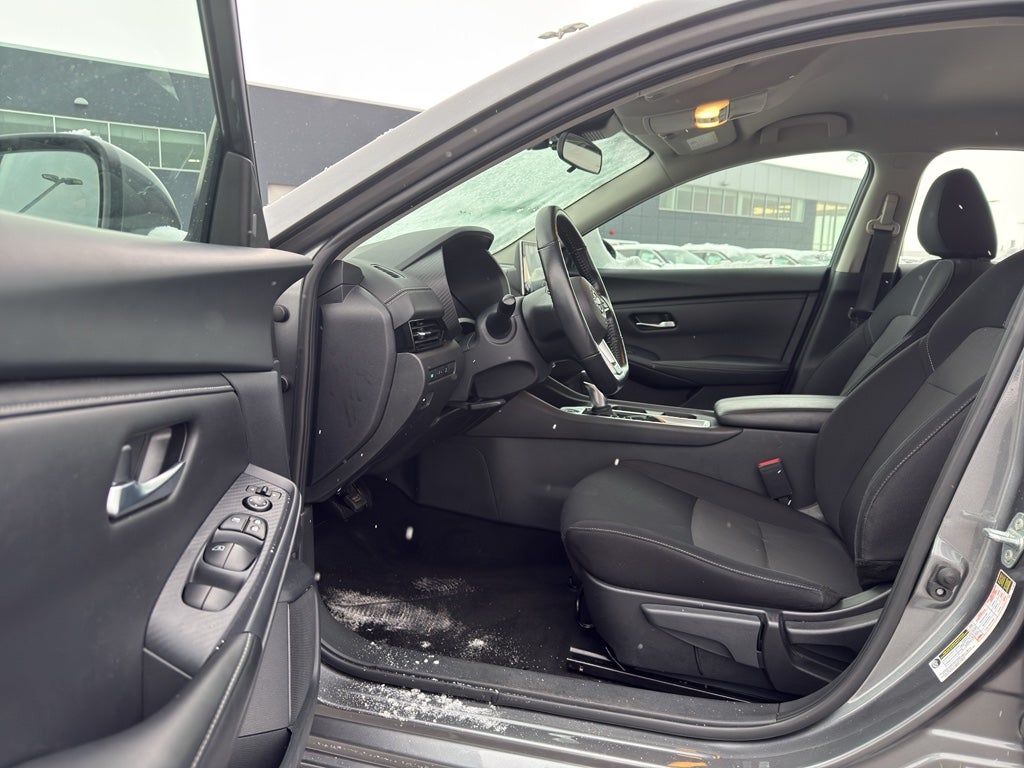 2024 Nissan Sentra SV CVT