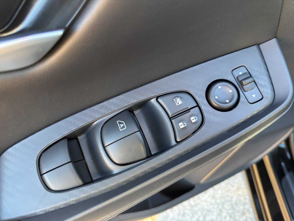 2025 Nissan Sentra SV CVT