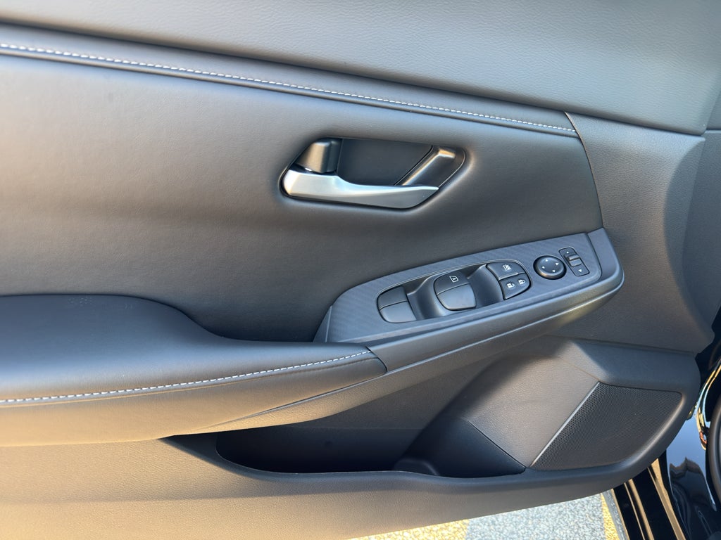 2025 Nissan Sentra SV CVT