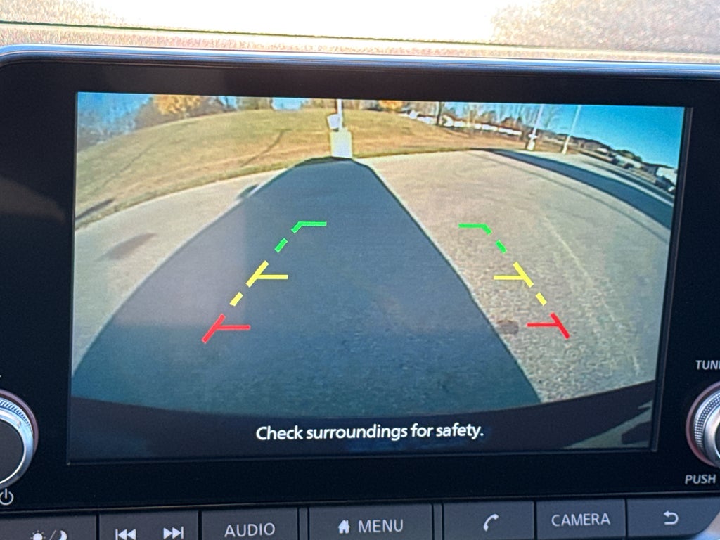 2025 Nissan Sentra SV CVT