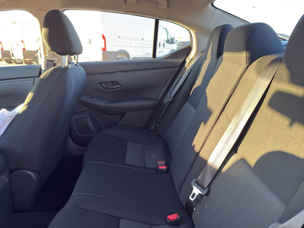 2025 Nissan Sentra SV CVT