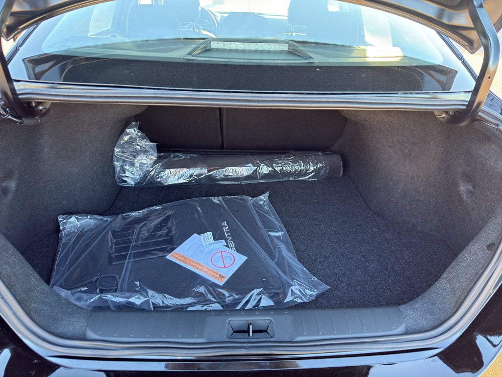 2025 Nissan Sentra SV CVT