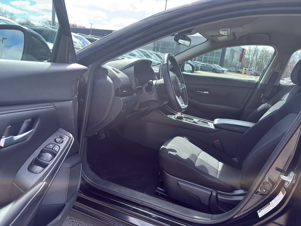 2024 Nissan Sentra SV CVT