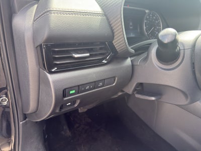 2024 Nissan Sentra SV CVT