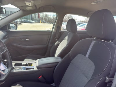 2024 Nissan Sentra SV CVT