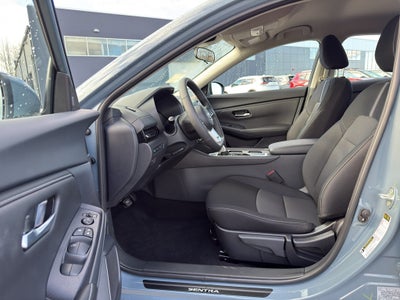 2025 Nissan Sentra SV CVT